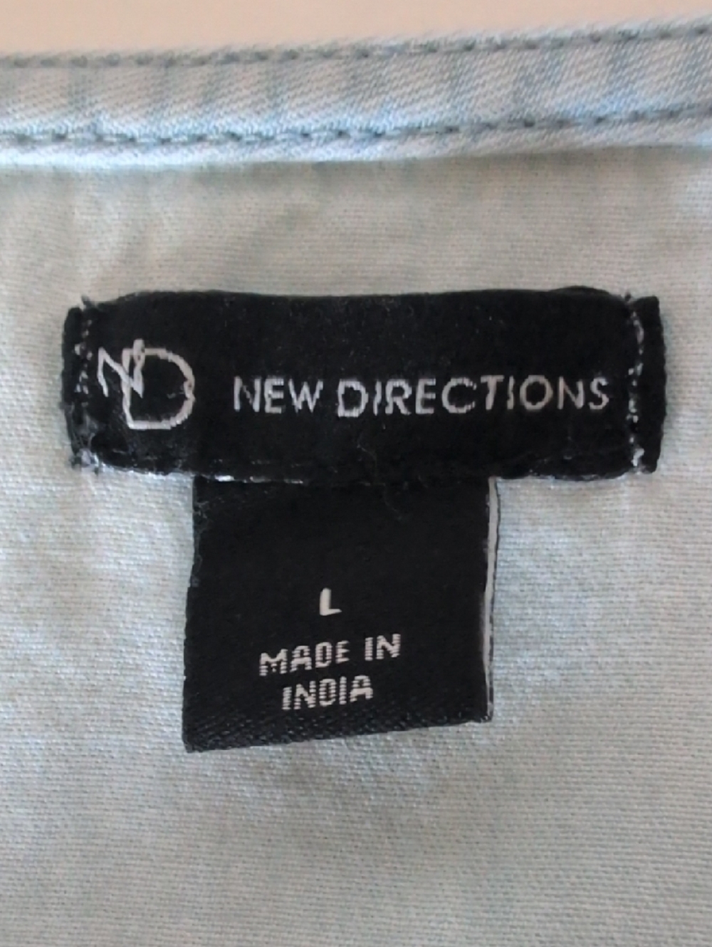 New Directions Light Blue Top LG, Navy & Gold Embroidery Accent, Flutter Sleeves - Picture 3 of 9